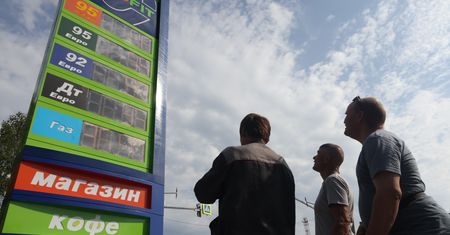 Kryzys paliwowy w Rosji. Sąsiedni kraj rozpoczął dostawy. "Małymi partiami"