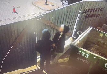 Kradzież, włamanie i płatności cudzą kartą – zatrzymana kobieta usłyszała zarzuty