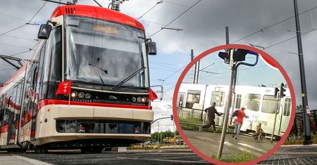 Dziecko wjechało rowerkiem pod tramwaj. O włos od tragedii w Gdańsku