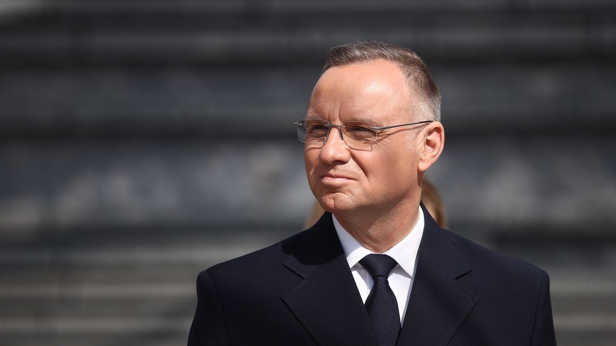 Markowa, 24.03.2024. Prezydent RP Andrzej Duda podczas uroczystości w Muzeum Polaków Ratujących Żydów podczas II wojny światowej im. Rodziny Ulmów w Markowej, 24 bm. Trwają obchody Narodowego Dnia Pamięci Polaków ratujących Żydów pod okupacją niemiecką. (jm) PAP/Łukasz Gągulski