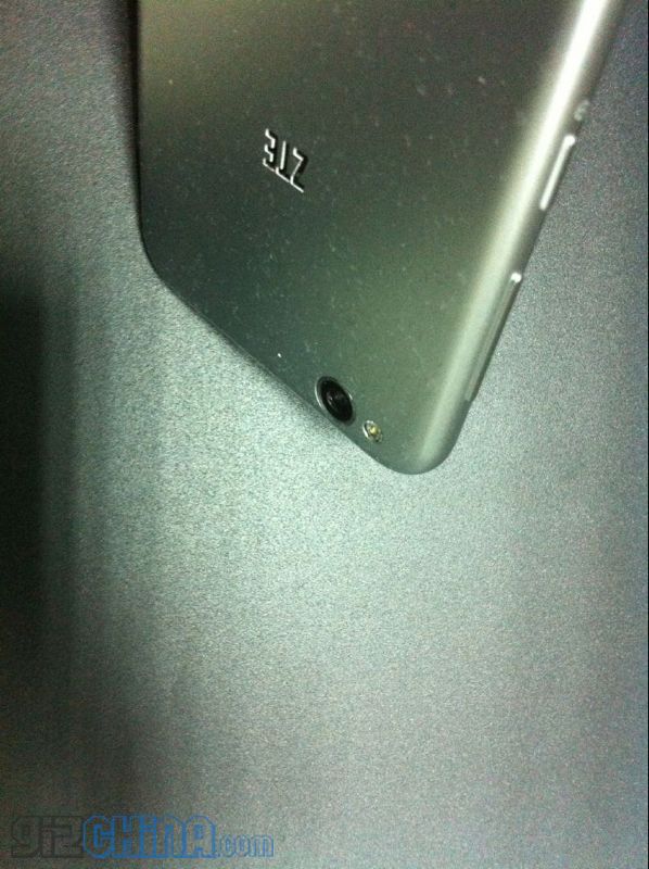 ZTE Blade S6 wycieka na zdjęciach. Czy czegoś Wam nie przypomina? 2