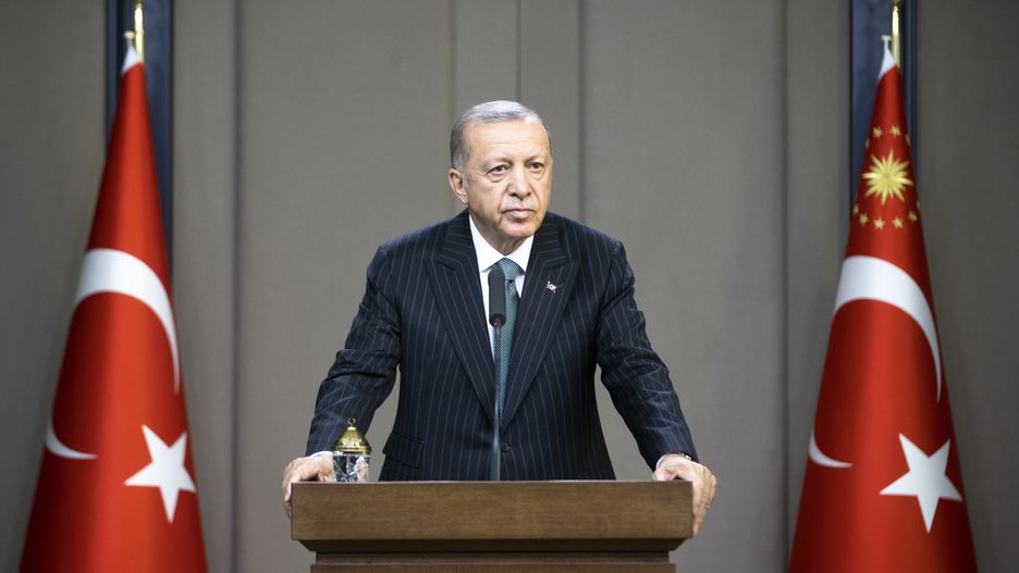 ANKARA, TURKIYE - SEPTEMBER 06: Turkish President Recep Tayyip Erdogan speaks to press members ahead of his visit to Bosnia and Herzegovina, in Ankara, Turkiye on September 06, 2022. (Photo by Aytac Unal/Anadolu Agency via Getty Images)