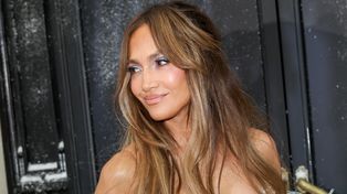 Przesadziła? Jennifer Lopez cała w panterce. Sami spójrzcie