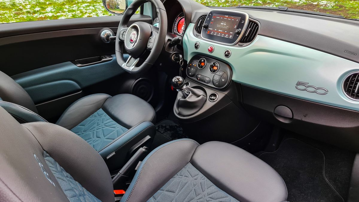 Fiat 500 Hybrid: Miękka hybryda, wirtualne zegary i działanie Android Auto 1