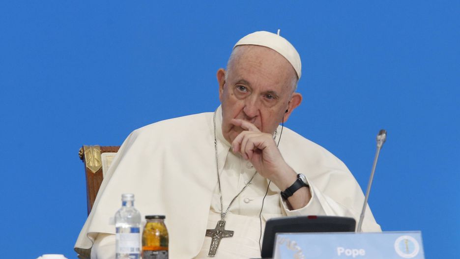 "To szaleństwo". Papież nie gryzie się w język