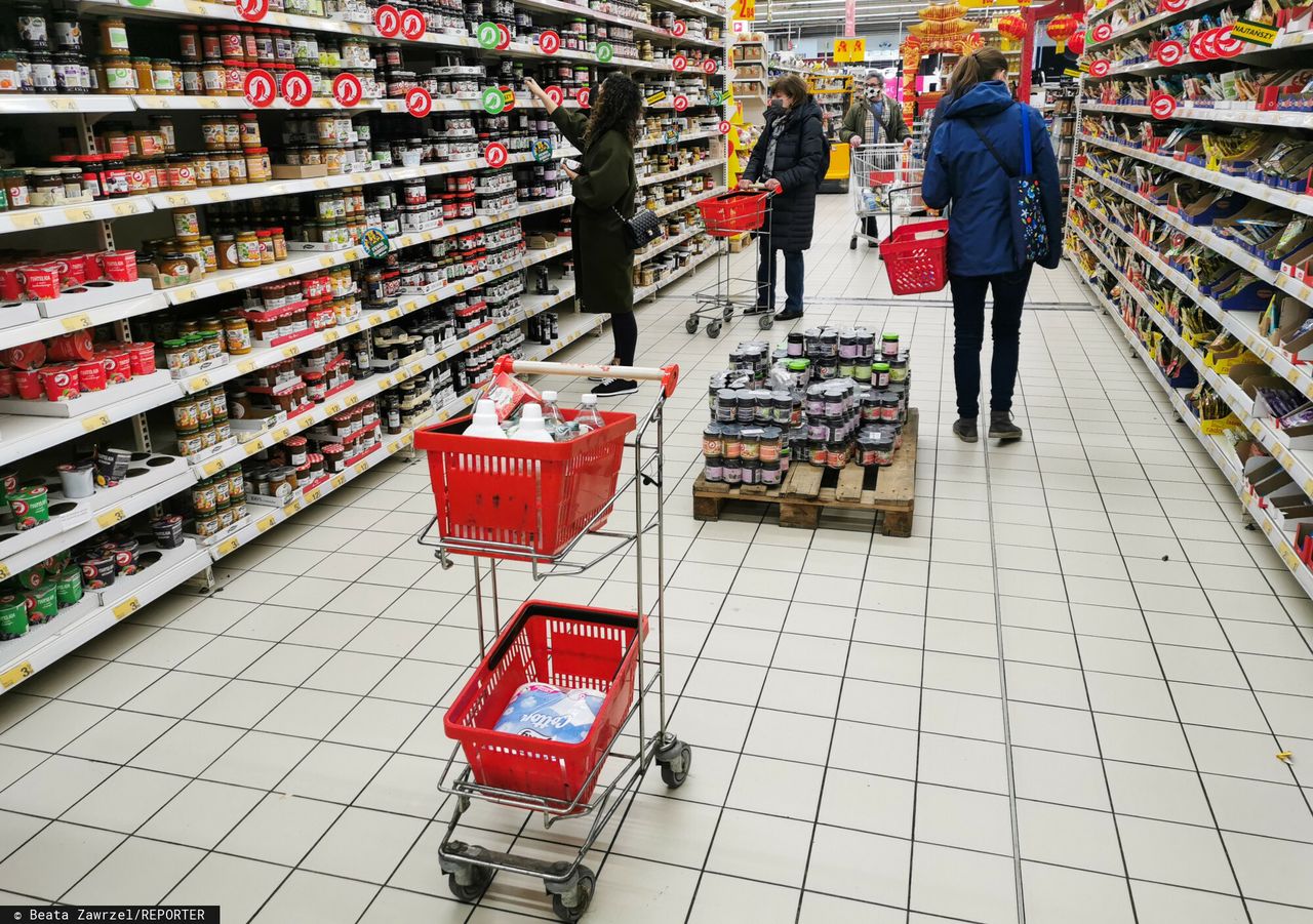 25 proc. ostatniej pensji. Taką emeryturę dostaną dzisiejsi 40-latkowie. "Trzeba zmienić myślenie"