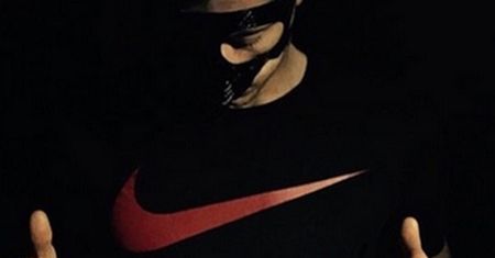 Lewandowski w masce ochronnej! (FOTO)