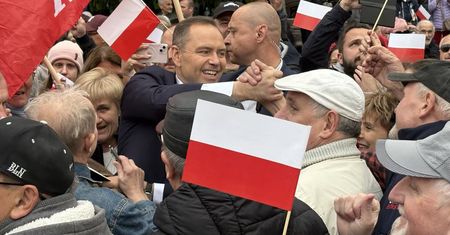 Niezachwiane poparcie? Oto co teraz mówią o Nawrockim