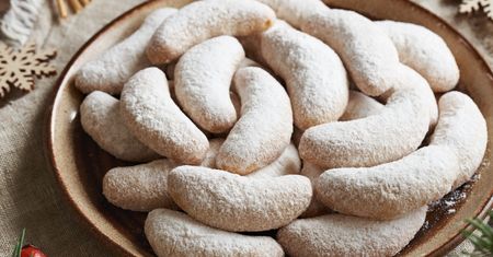 Tylko 4 składniki, a ciasteczka wychodzą jak marzenie. Na święta zrób podwójną porcję