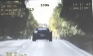 Jechał Porsche prawie 200 km/h po "krajówce". Dostał srogi mandat i stracił prawko