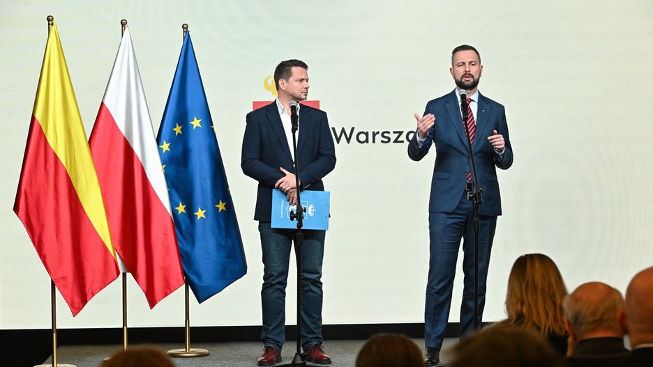 W�adys�aw Kosiniak-Kamysz, Rafa� Trzaskowski
Radek Pietruszka
bezpiecze�stwo, cywile, konferencja prasowa, pawilon, polityk, polityka, Warszawski Pawilon Architektury ZODIAK