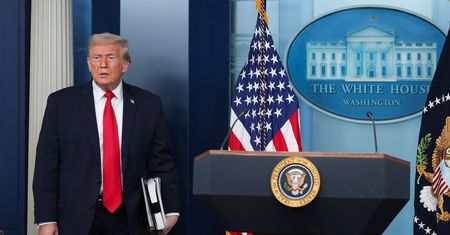Rok od powrotu Trumpa do Białego Domu. "Ameryka przeżywa boom"
