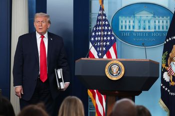 Rok od powrotu Trumpa do Białego Domu. "Ameryka przeżywa boom"