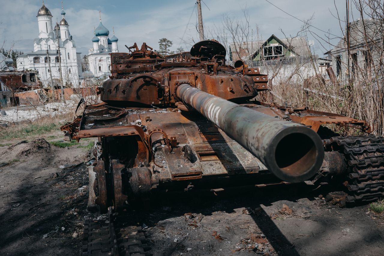 A Russian tank destroyed in the Donetsk region.