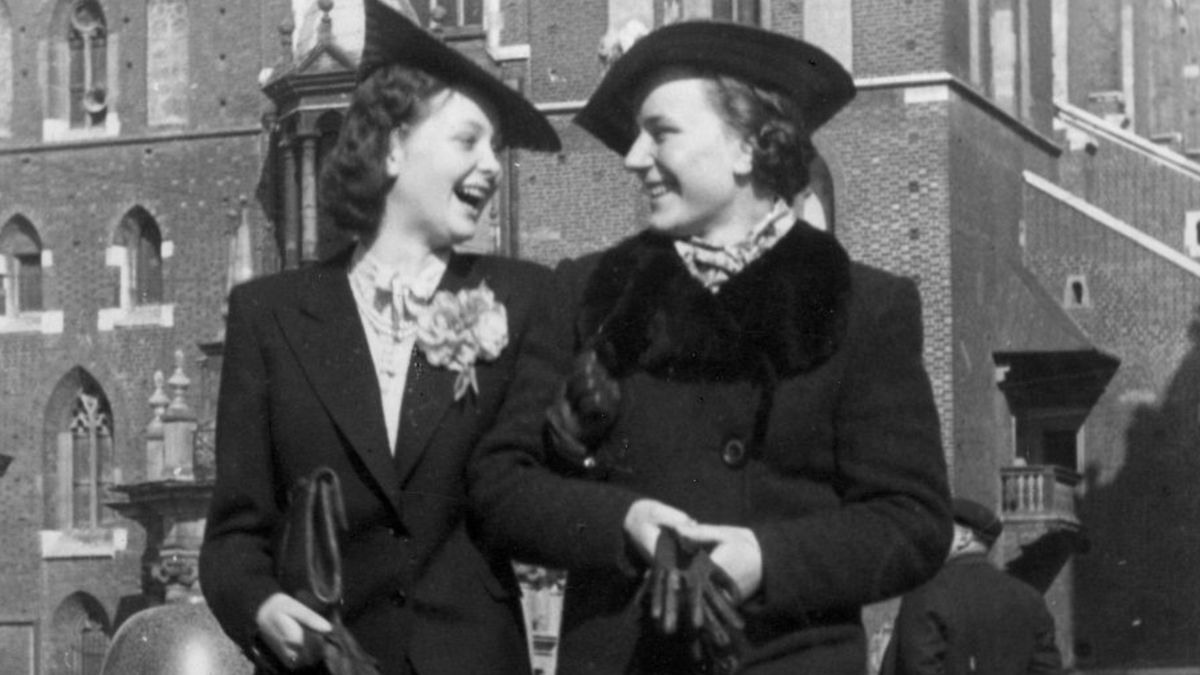 Jak kobiety w PRL-u dbały o urodę?