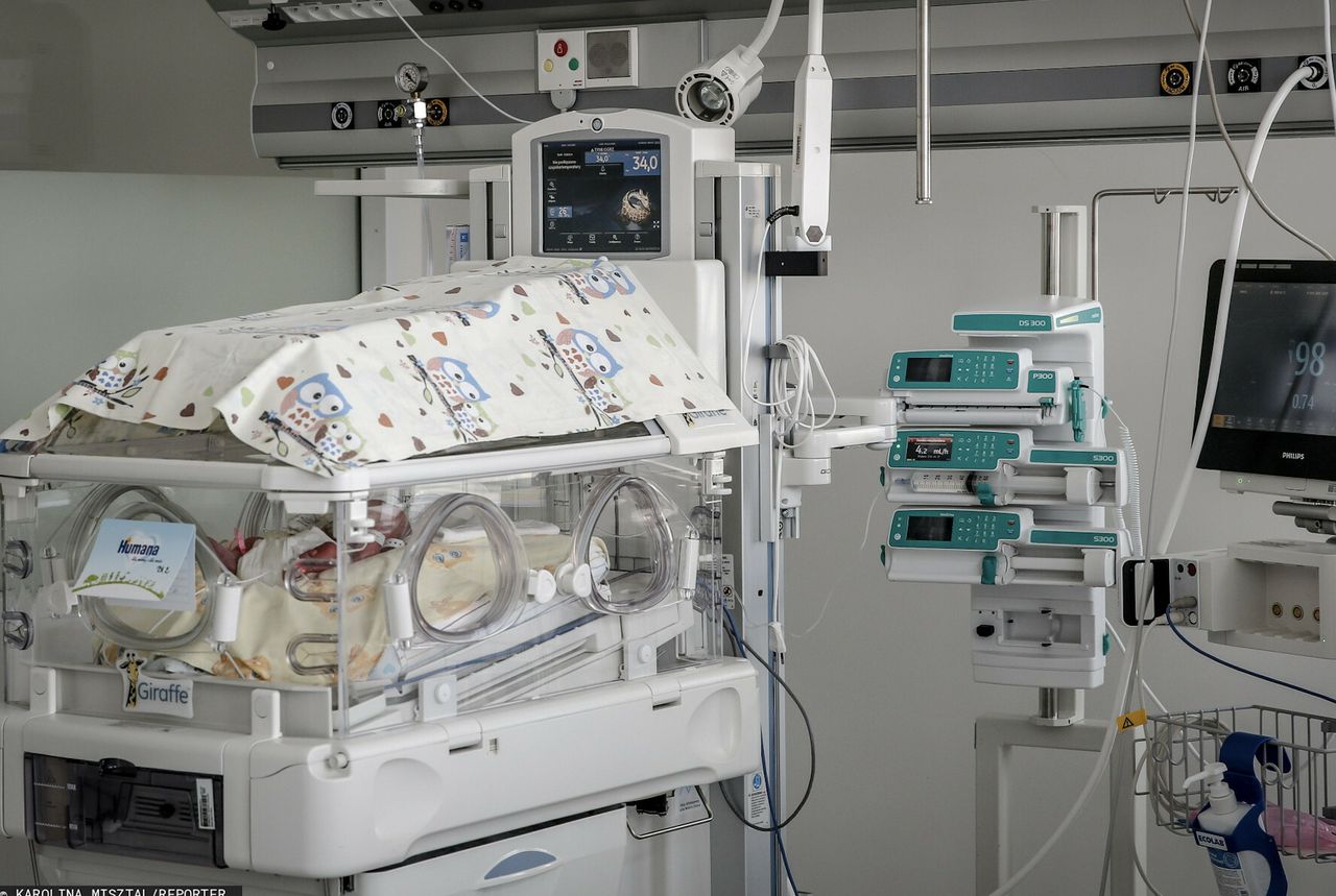 Niemowlę zmarło w szpitalu. Są zarzuty