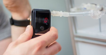 Jak nie używasz, to psujesz. Sprawdziliśmy alkomat po 7 latach leżenia na półce