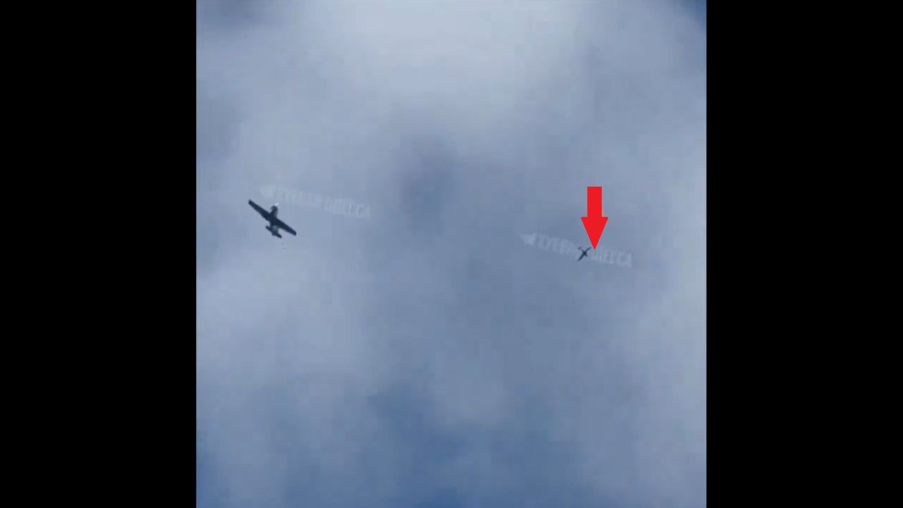 Samolot Jak-52 vs rosyjski dron Orłan nad Odessą. 