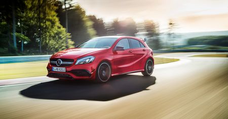 Prawdziwe maszyny sportowe wolniejsze od hot hatcha ze stajni Mercedesa