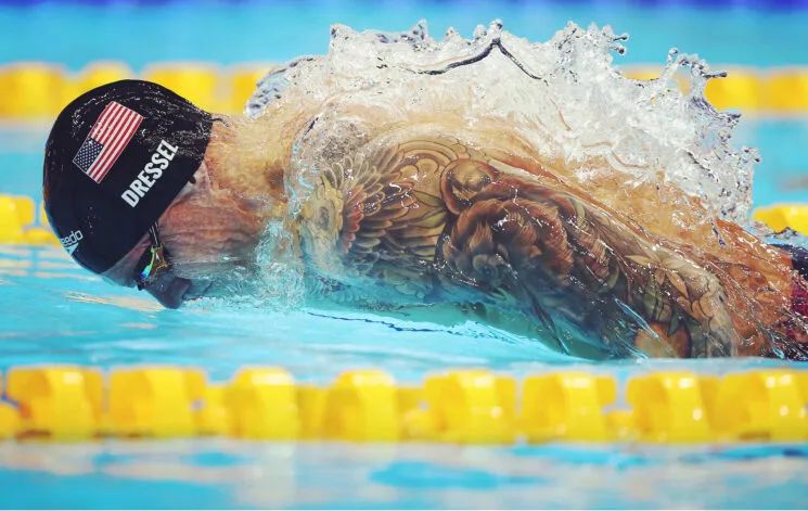Najlepsze zdjęcia sportowe minionego roku. Wygrał idealny kadr tenisistki z motylem 6
