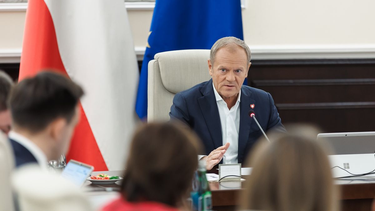 Premier Donald Tusk na posiedzeniu rządu 