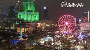 Jarmark pod Pałacem Kultury i Nauki oblężony przez tłumy już w pierwszy weekend