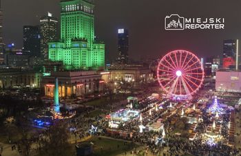 Jarmark pod Pałacem Kultury i Nauki oblężony przez tłumy już w pierwszy weekend