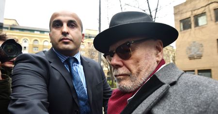 Kiedyś kochały go tłumy. Pedofil Gary Glitter wyszedł z więzienia przed czasem