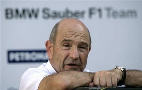 BMW sprzedało zespół Peterowi Sauberowi