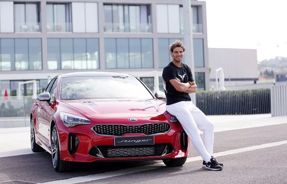 Rafael Nadal ambasadorem modelu Kia Stinger