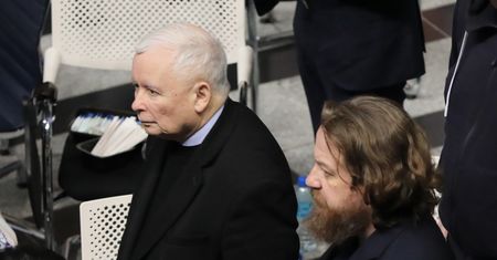 Zmiana w TVP możliwa dzięki "zdrajcom". Nieoficjalne ustalenia Wirtualnej Polski