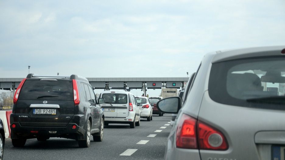 East News archiwum5Fot. Bartlomiej Magierowski/EastNews. Wroclaw 24.03.2017. Autostrada A4, bramki autostradowe do pobierania oplat za Bielanami Wroclawskimi. Odcinek pomiedzy Wroclawiem a Opolem w kierunku Katowic.Bartlomiej Magierowski