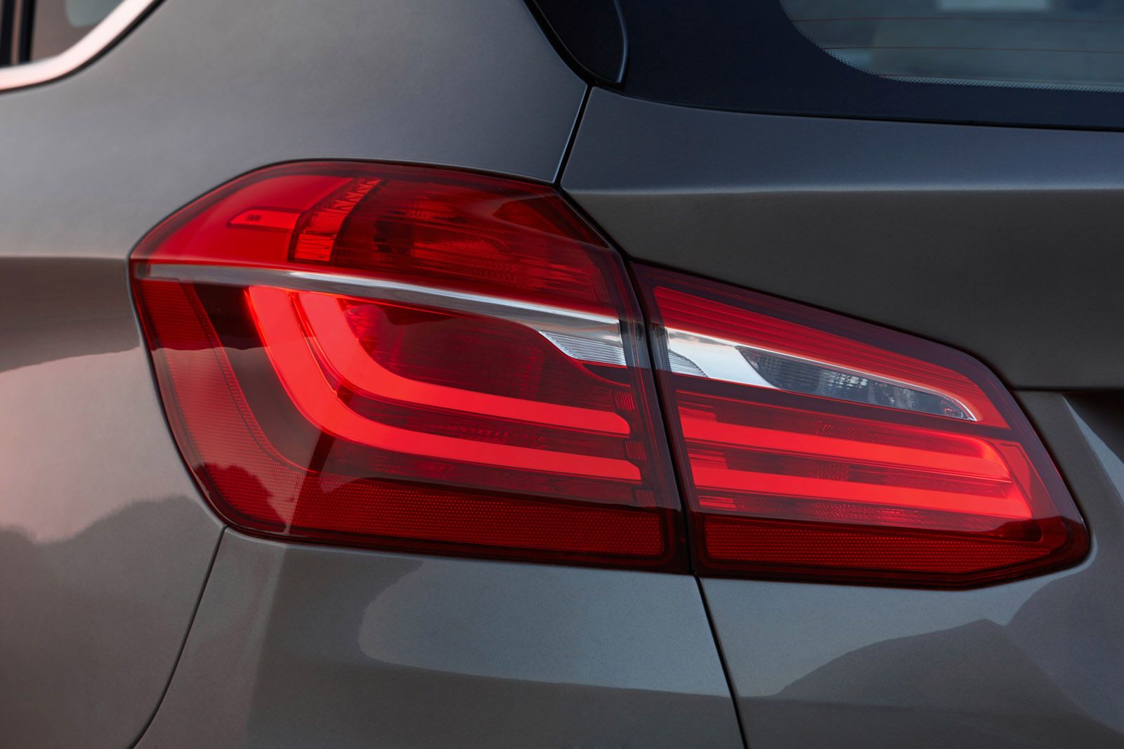 BMW przedstawiło 290 zdjęć z serią 2 Active Tourer [galeria] 3
