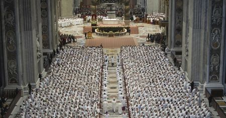 Anioł Pański bez Franciszka. Stan papieża wciąż krytyczny