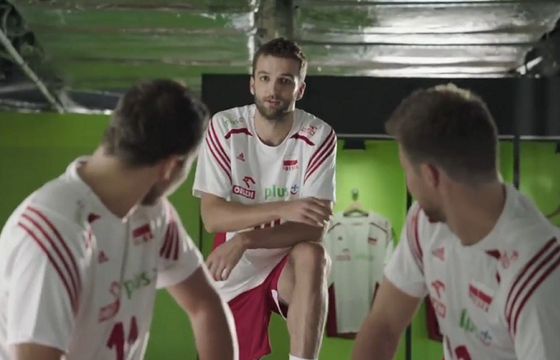 Siatkarze reklamują „Ja+ Mistrzowski Mix” w Plusie (wideo)