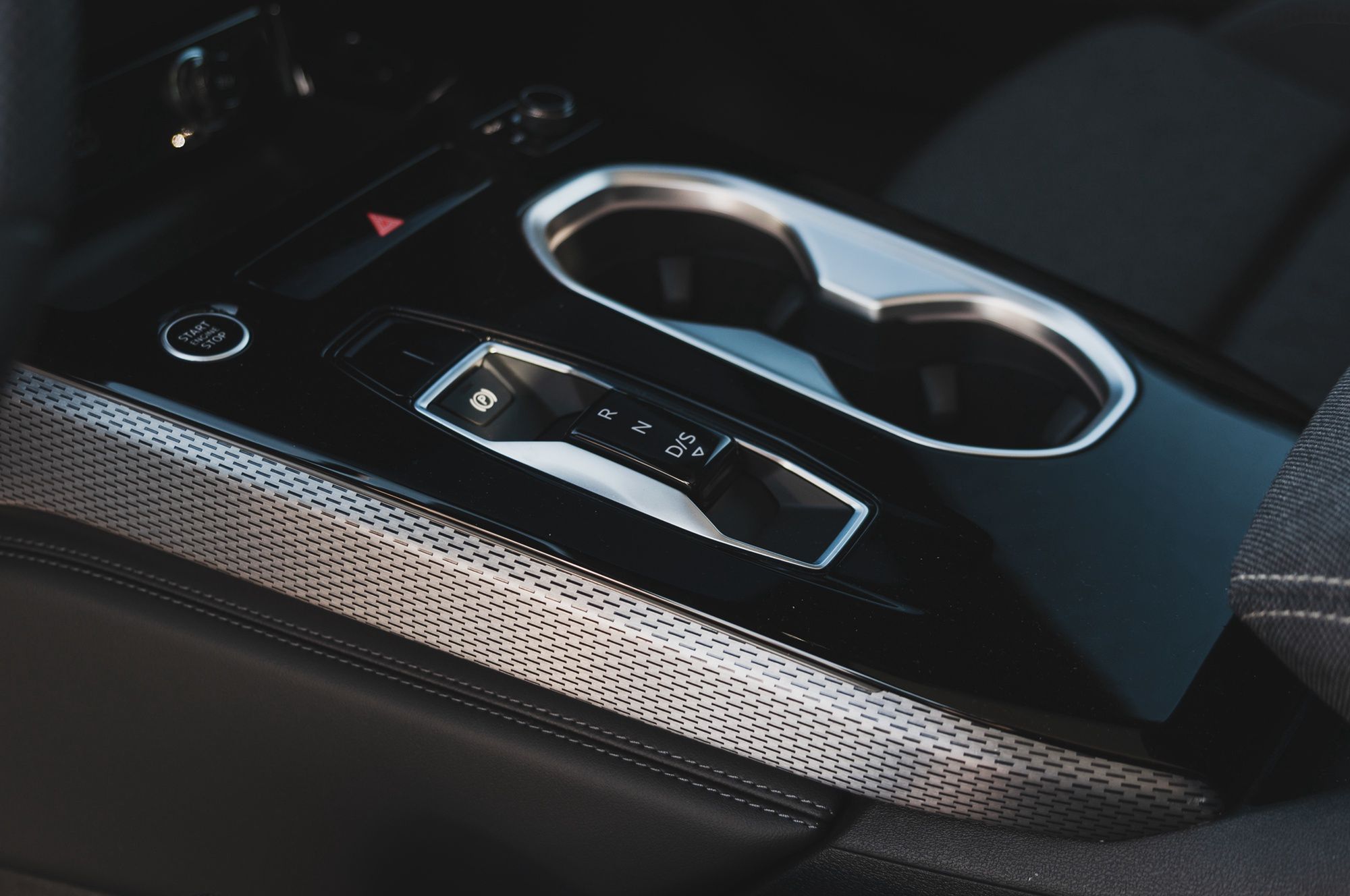 Audi A6 Limousine e-hybrid (2025)