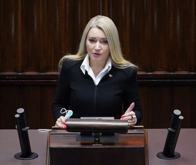 Kibice wywiesili transparent o posłance PO. Wcisło tłumaczy się z wpadki