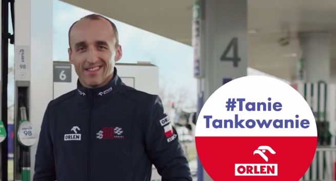 Orlen z Robertem Kubicą reklamuje „tanie tankowanie dla wszystkich, którzy nie mogą pozostać w domu” (wideo)