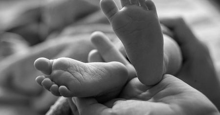 Tragedia w Grudziądzu. Nie żyje mała dziewczynka. Rodzice zatrzymani