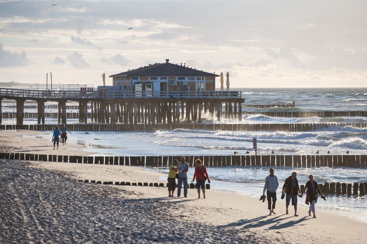 Pogoda morze Bałtyk wakacje plaża polskie wybrzeże Polska