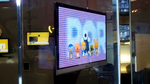 30" OLED LG w 2012 1