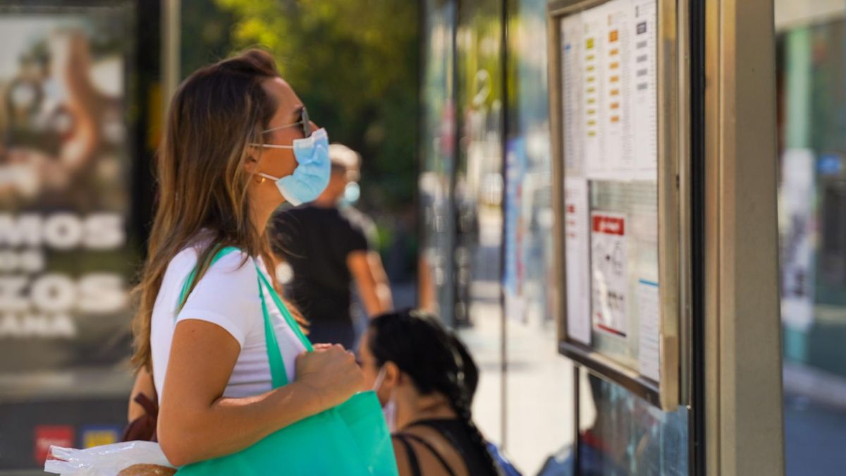 Nowa fala COVID-19. Mutacje "Nimbus" i "Stratus" rozprzestrzeniają się także w Europie