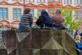 Alarmujące dane z Niemiec. Nieletni stają się coraz bardziej radykalni