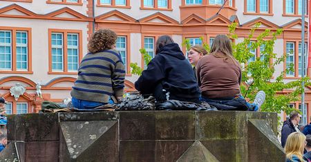 Alarmujące dane z Niemiec. Nieletni stają się coraz bardziej radykalni