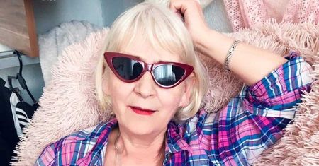 Seniorzy w czasach pandemii: najlepiej pomaga mi koniaczek