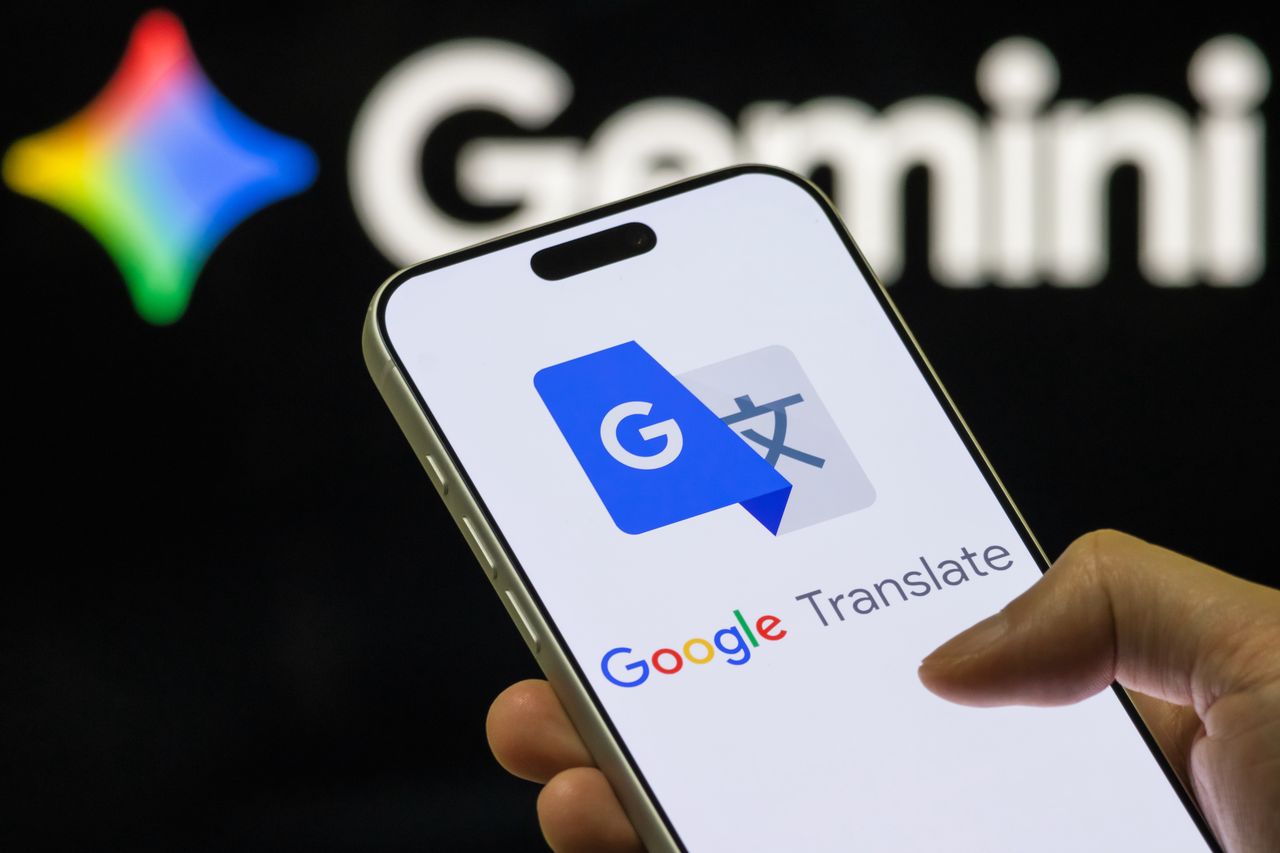 Tłumacz Google polubił słuchawki. Usłyszymy w nich rozmowę na żywo