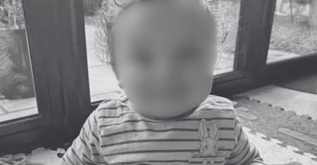 Adoptował dziecko z partnerem. Piekło małego Prestona. Chłopiec zmarł
