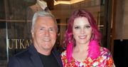 Proboszcz z "Plebanii" poślubił 34 lata młodszą aktorkę. Długo ukrywali związek