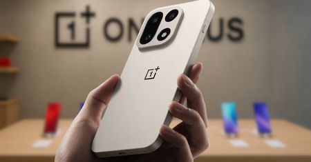 Tak wygląda OnePlus 15. Nie wytrzymali do premiery i pochwalili się designem