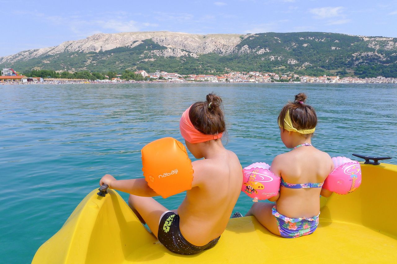 Na plażach widuje się nawet niemowlaki w bikini